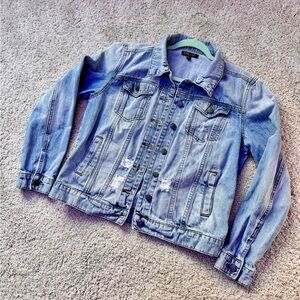 STS Blue Light Wash Women’s Jean Jacket
